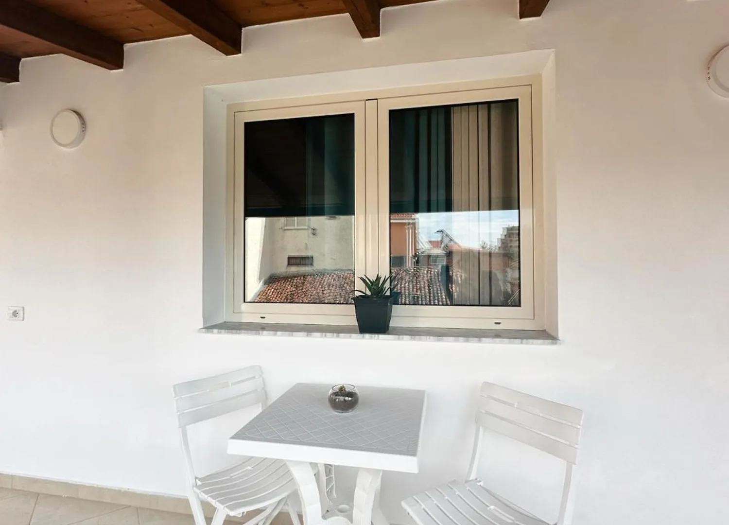 Js House Shkoder 2 Lägenhet